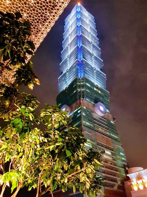 Taipei 101 Observatory: How to get Cheap Tickets  .